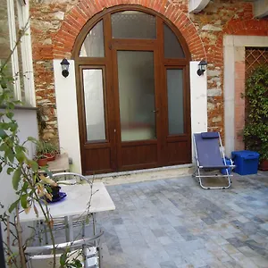 Corte Navari - Studio Gastone Casa vacanze Pietrasanta