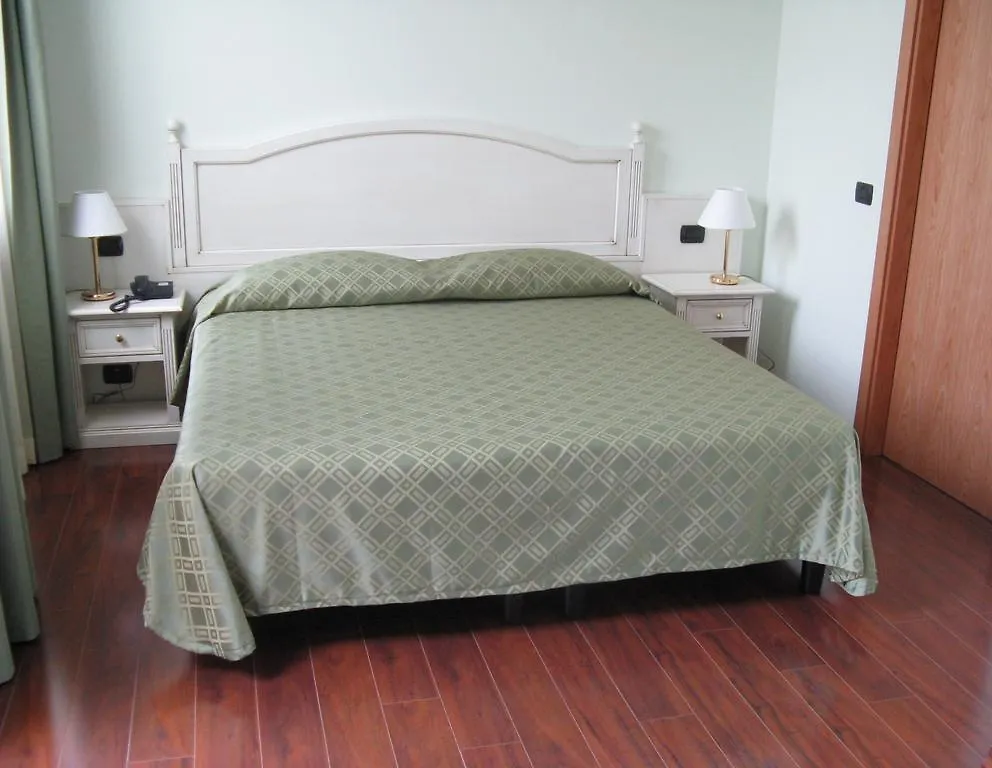 International Hotel Iseo