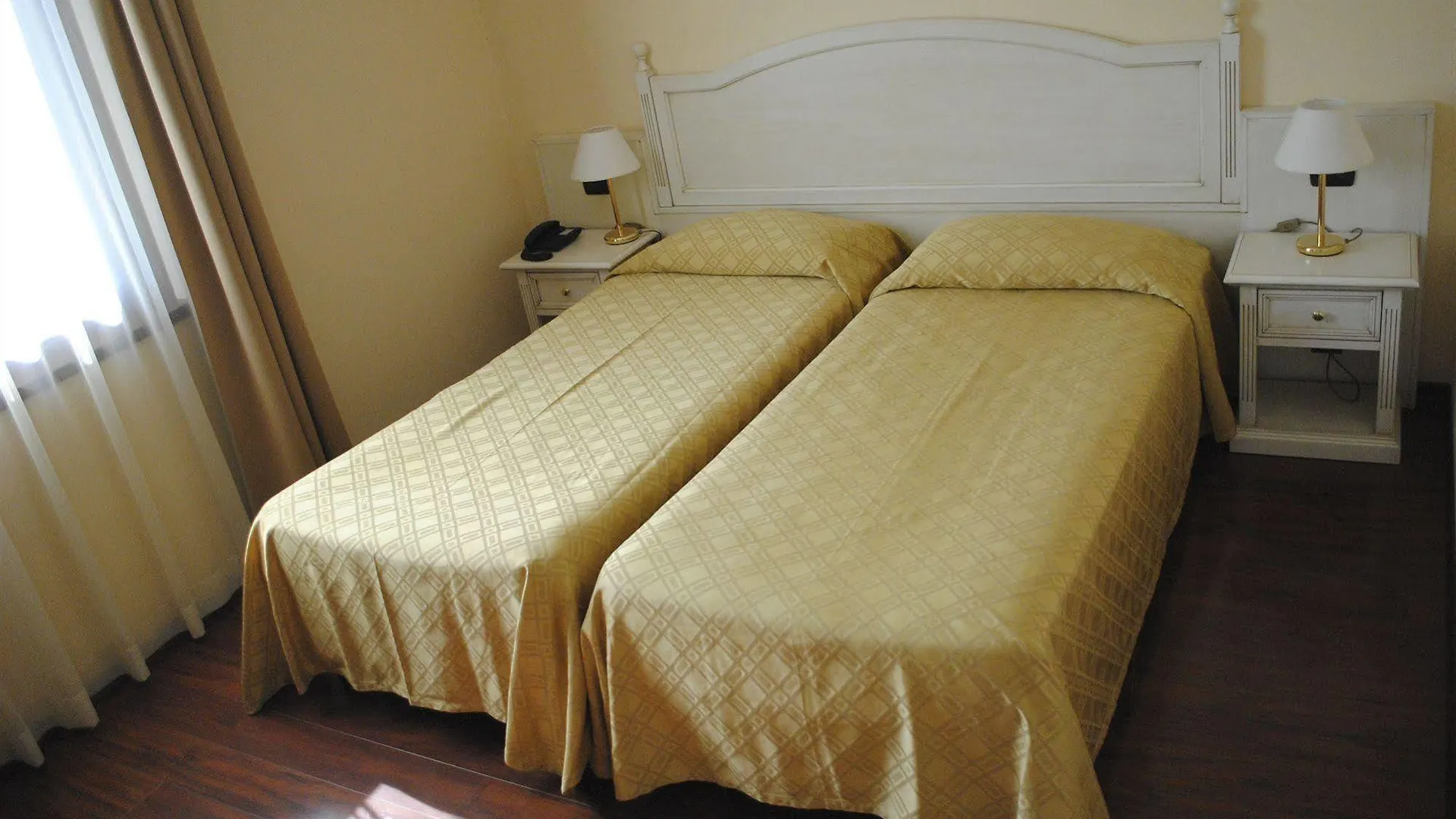 International Hotel Iseo